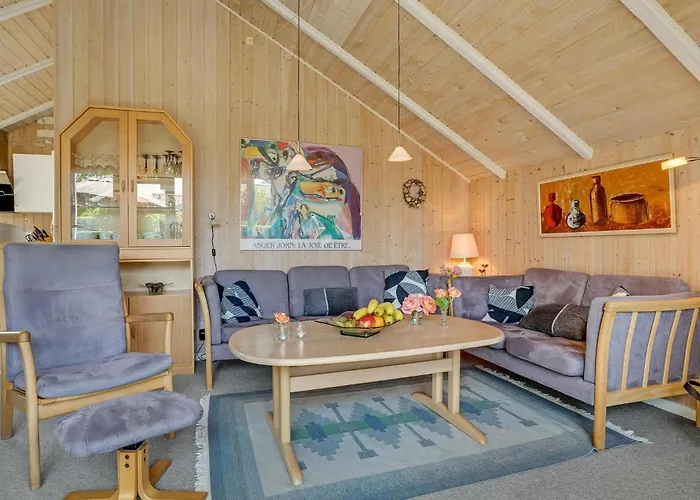 Semesterbostad 3 Bedroom Beautiful In *