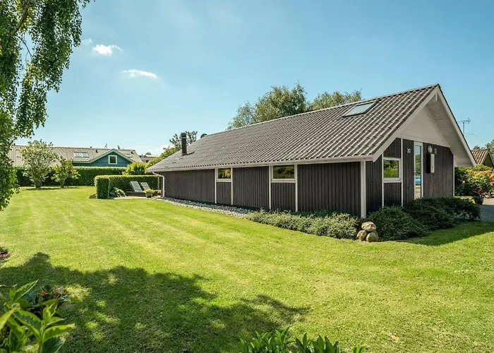 別荘 3 Bedroom Beautiful In Hejls